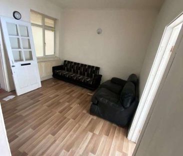 Mitcham Road, London, E6 - Photo 1