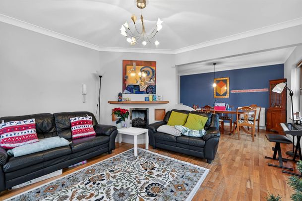 9 Danesfort, Malone Road, Belfast, BT9 5QL - Photo 1