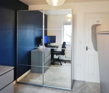 3 bedroom semi-detached house to rent - Photo 5