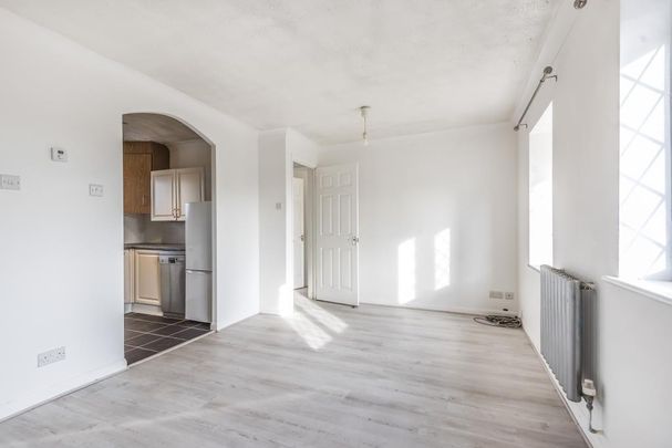 1 bedroom apartment to rent - Photo 1