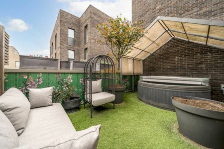 Boaters Avenue, TW8, London - Photo 2