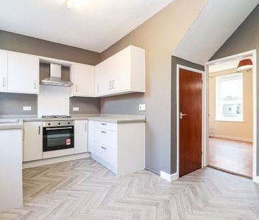 Terraced House in Collingwood Street, Denton Holme - Photo 2