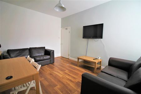 Hazelwood Avenue, Jesmond - Photo 2