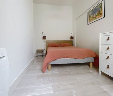 Location Appartement 2 pièces 41m² LA ROCHELLE 17000 - Photo 5