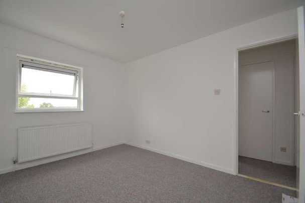 Beaconsfield, Telford, TF3 - Photo 1