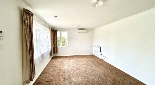 Spacious Family Home - Photo 1