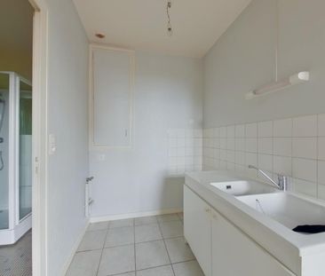 Location Appartement 1 pièce 31m² CHATELLERAULT 86100 - Photo 3
