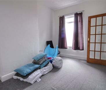 2 bed terraced house to rent in Lanehouse Road, Thornaby, TS17 - Photo 3