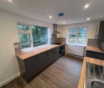 2 bedroom end of terrace house to rent - Photo 4