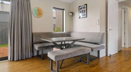 Easy-Care Family Haven - Photo 2