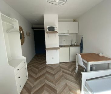 Location Appartement 1 pièce 18m² VALENCIENNES 59300 - Photo 5