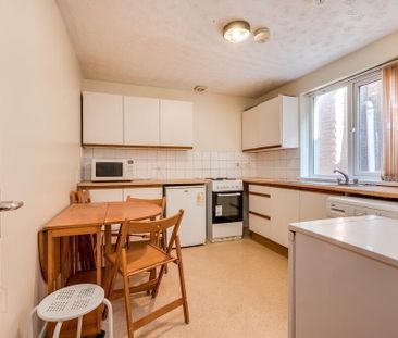 Flat 2, 42 University Street, Belfast, BT7 1FZ - Photo 2