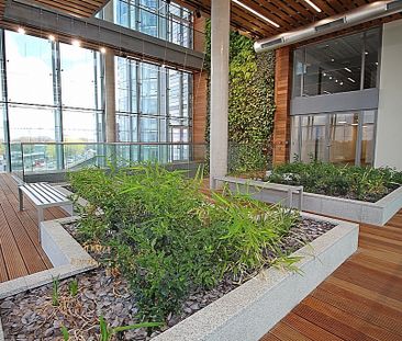 TW8, Westgate House - Photo 5