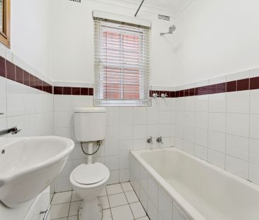 Ground level two bedroom with parking - Photo 6