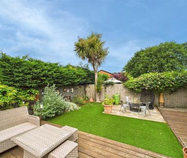 3 bedroom detached house to rent - Photo 4