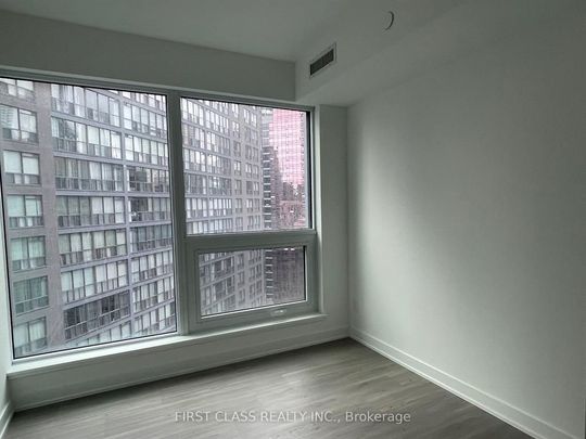 For Lease - 8 Wellesley Street Unit# 1703, Toronto, Ontario - Photo 1