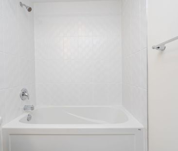 For Lease - 58 Elizabeth Street Unit# 2205, Richmond Hill, Ontario - Photo 6