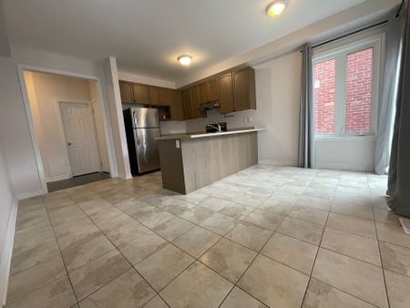 For Lease - 1784 Jack Glenn Street, Oshawa, Ontario - Photo 4