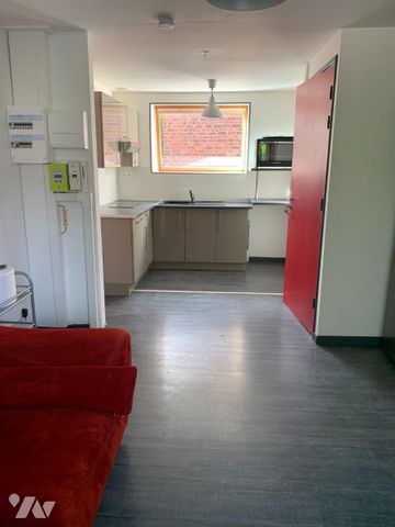 HAZEBROUCK - Boulevard de l'Abbé Lemire - FLOCHAZ633 APPARTEMENT PROCHE GARE au premier étage ... - Photo 4