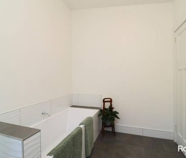 Fresh family home in great location! - Photo 6
