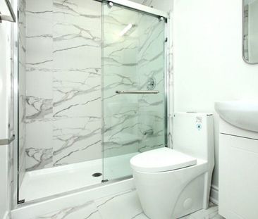 For Lease - 12 Fair Winds Lane, East Gwillimbury, Ontario - Photo 1