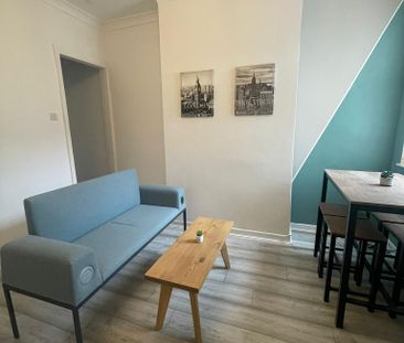 1 bedroom in a house share to rent - Photo 1