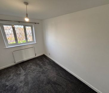 Leadale, Preston - Photo 2