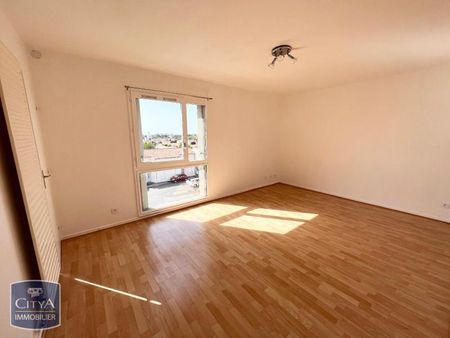 Location Appartement 1 pièce 30m² NIORT 79000 - Photo 4