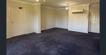 2/21 Bandon Street, Forbes NSW 2871 - Photo 2