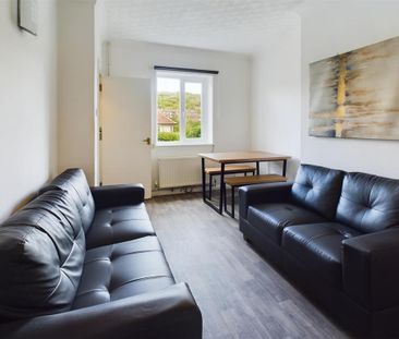 7 bedroom semi-detached house to rent - Photo 1