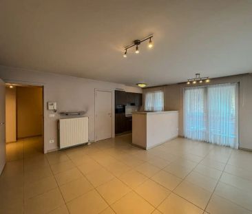 Gelijkvloers appartement met 2 slaapkamers in het centrum. - Foto 1