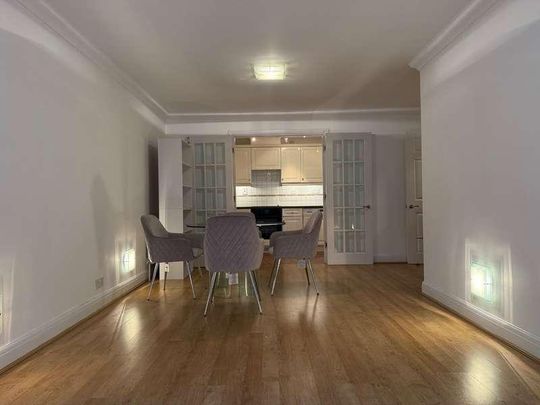 Little Britain, London, EC1A - Photo 1