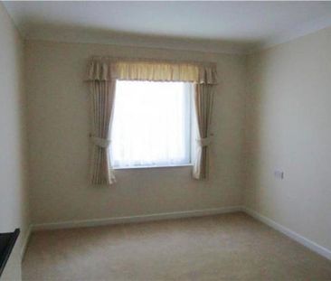 1 bedroom retirement property to rent - Photo 3