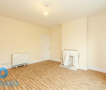 2 bed Flat for Rent - Photo 1