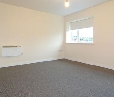 Studio to rent - Photo 6