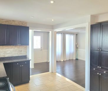 For Lease - 52 Franel Crescent, Toronto, Ontario - Photo 5