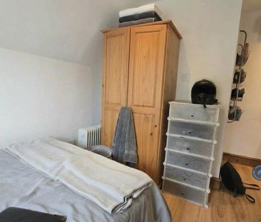 Studio to rent - Photo 5
