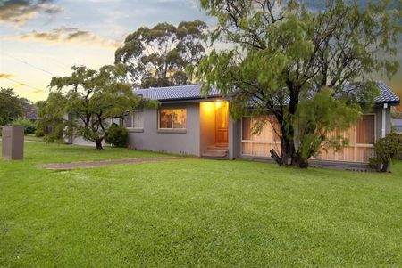 Family Home with Pool & Prime Location - Photo 5