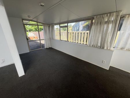 Springvale Family Home - Photo 4