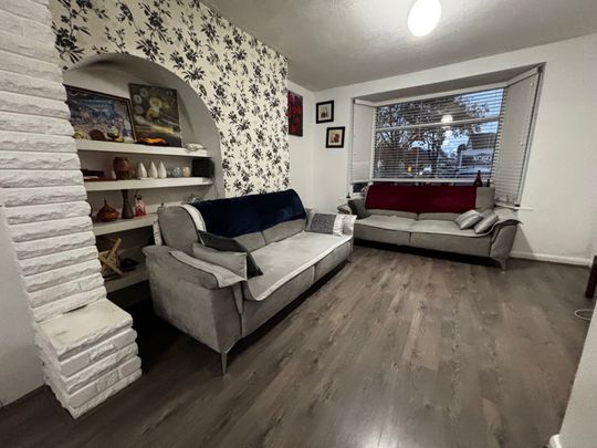 3 bedroom terraced house to rent - Photo 1