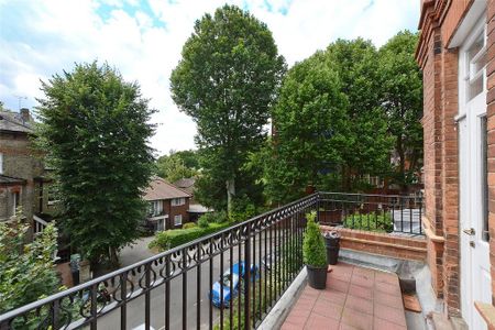 3 bedroom apartment to rent - Photo 4