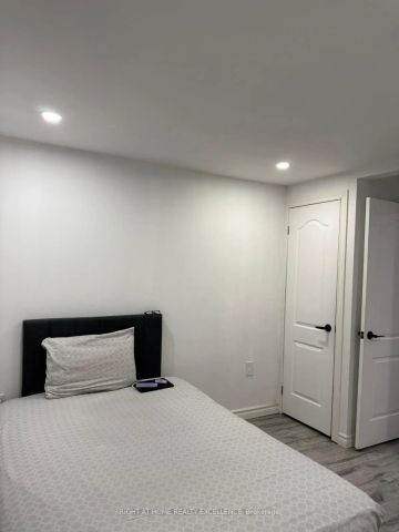 10 Louvain Street #Main & 2nd Level - Photo 4