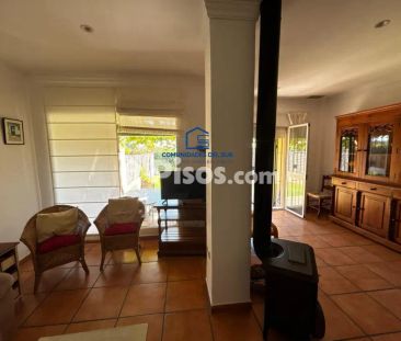 Casa adosada en alquiler en Calle Fuerte Ciudad - Photo 1