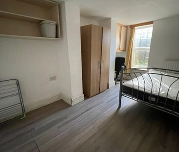 Room in a Shared House, Spring Bank House, LS6 - Photo 1