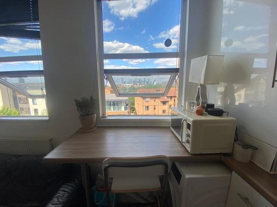 3 bedroom apartment to rent - Photo 1