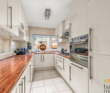 Friern Barnet Lane - Photo 6