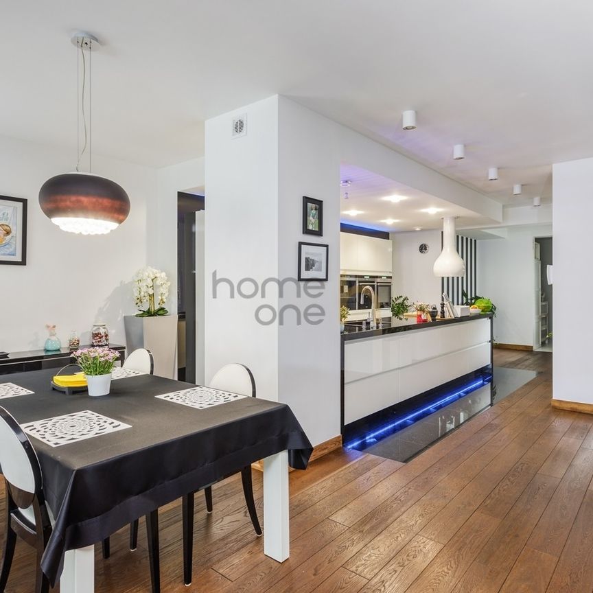 Piękny nowoczesny dom na Wilanowie - Zdjęcie 1