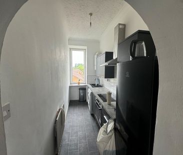 2 Bedroom Property To Rent - Photo 4