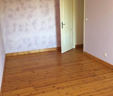 Location Maison 3 pièces 51m² BOURG CHARENTE 16200 - Photo 1