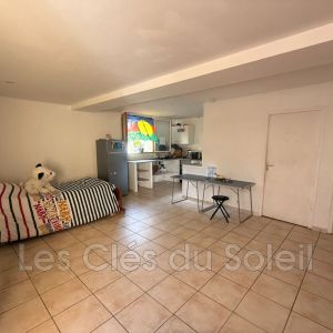 Location appartement 2 pièces 45 m² Toulon - Photo 2